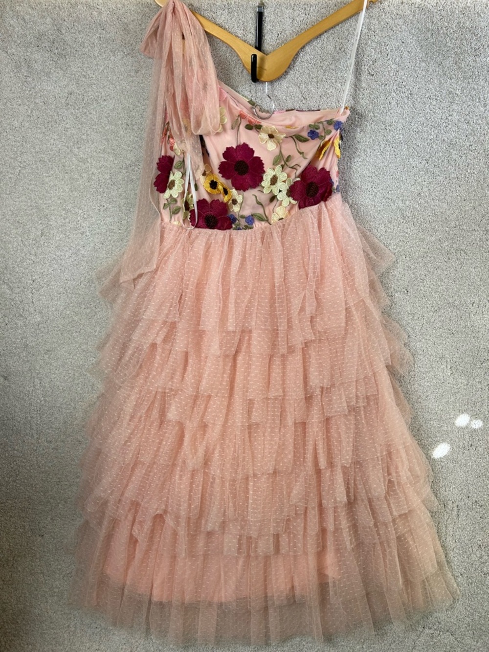 NEW YORK AND COMPANY
One Shoulder 3d Floral Tulle Dress In Blush Just Me - Picture 7 of 7